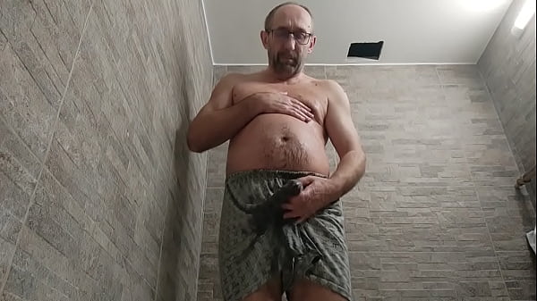 Писаю и лижу свои трусики 