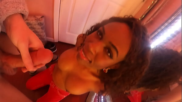 Ebony Bimbo Anastasia Valentine sucks big white cock on her hands and knees