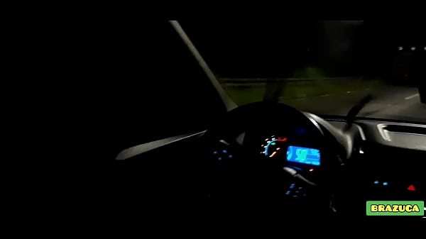 Viciada em sexo , sai na madrugada pra d&aacute; a buceta pra motorista de taxi  