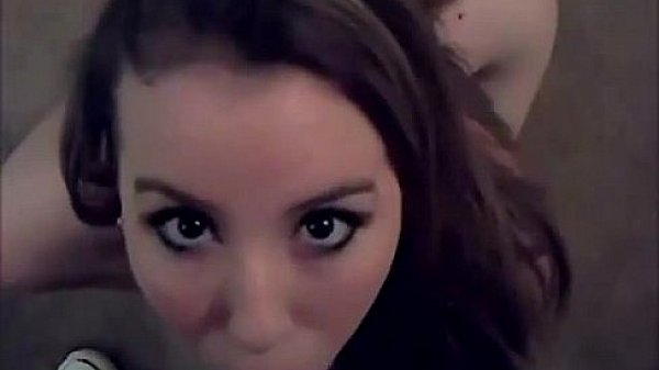 Amateur wife gives oral relief 19