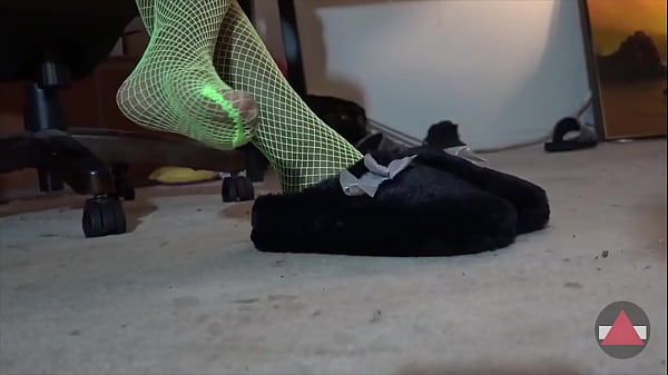 Bow down your going to get what you deserve  