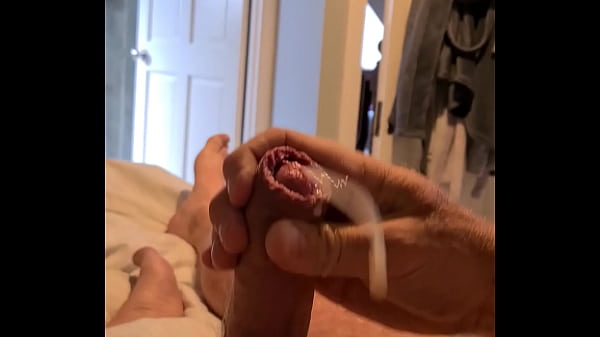 me playing and cumming  
