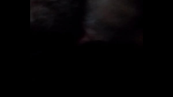 metendo de lado e ela gravando em close  