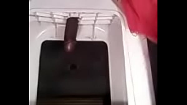 pone rica su verga para vaciarse con un agujero