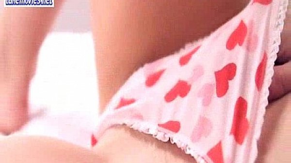 Irresistible brunette teen babe masturbating