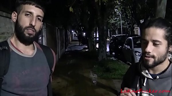 Tall strong men, fuck eachother 