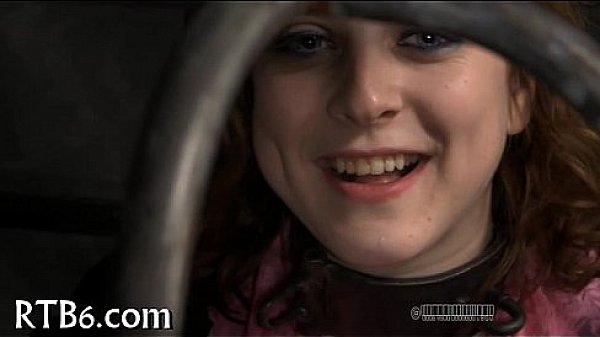 Upside down honey gives blowjob  