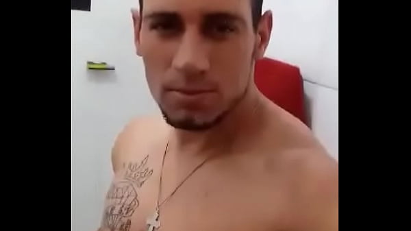 Chacalito muestra y presume su cuerpo hermoso esbelto que tiene la verdad est&aacute; riqu&iacute;simo