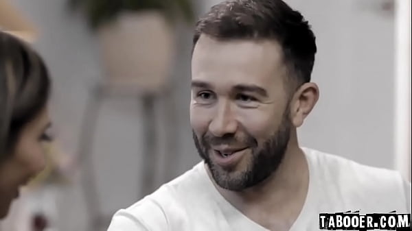 Gianna gets attracted to Will after being  so nice and helpful to her