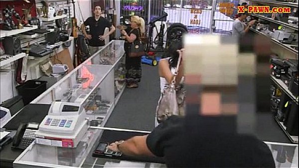 Big boobs Latina pawns her pussy and banged with pawn man