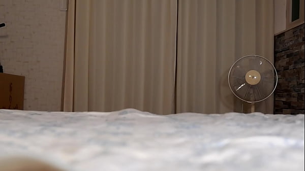 セックス大好きパイパン不倫ビッチ妻