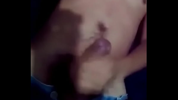 Me masturbo hasta sacar leche 