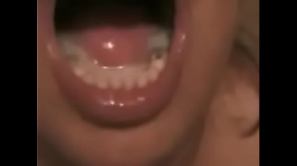 Blond deepthroat and facial 