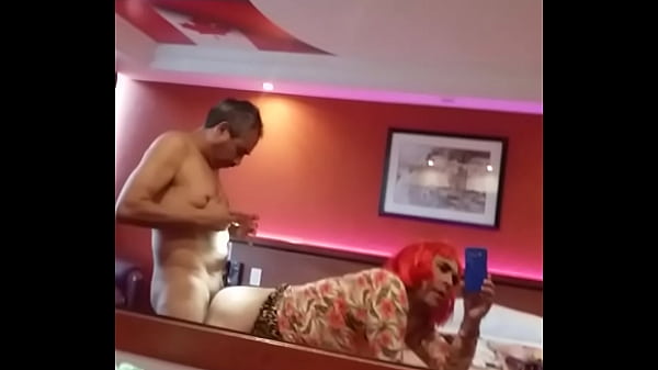 Dress as women gilpasivosumisodf on "Love sofa"