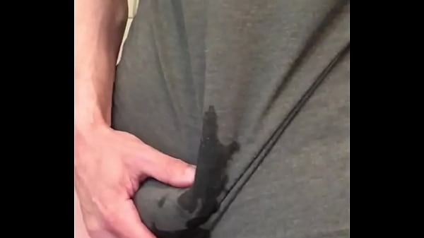 Wet my t-shirt, no underwear&rsquo;s on me