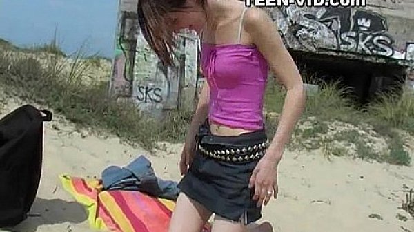 18yo teen nude upskirt