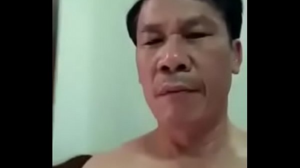 Trung ni&ecirc;n vn show h&agrave;ng với trai