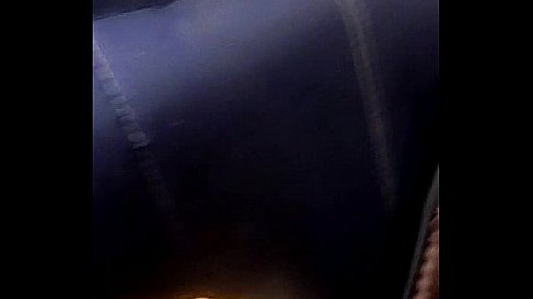 Me la corro y me vengo en p&uacute;blico, en el bus (micro)