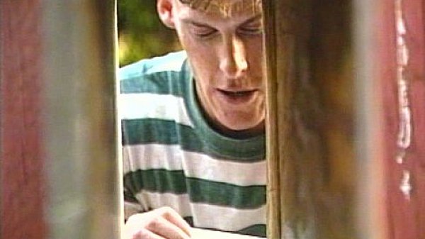 Pacific Sun - Travlin Wild - scene 1