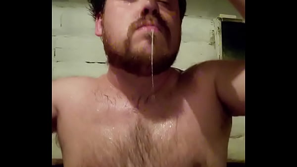 Готов сделать всё что угодно, чтобы попробовать свежую горячую кончу! 