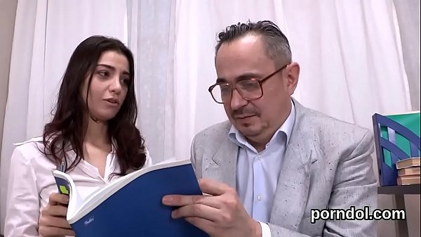 Natural gets seduced and drilled by her senior tutor