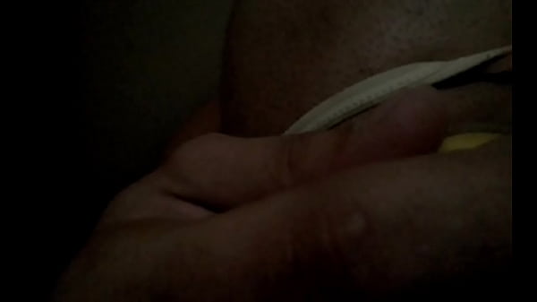 Yo solita mi culito quiere leche  