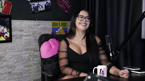 Teve umas situa&ccedil;&otilde;es desagrad&aacute;veis, as quest&otilde;es do cuckold, como conhecem os homens para transar com sua mulher e o viagra... - Bia Ruyva & Jack Por (SHEER/RED)