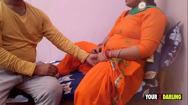 Big Ass Housewife Requested to her servant for fucking her hard in doggystyle  