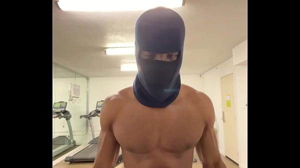 Work out strong, biceps, and back to lift the ladies during sex!