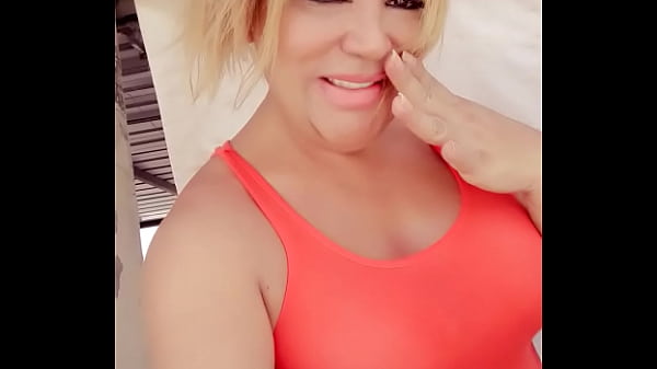 Algo sencillo sexy en casita 