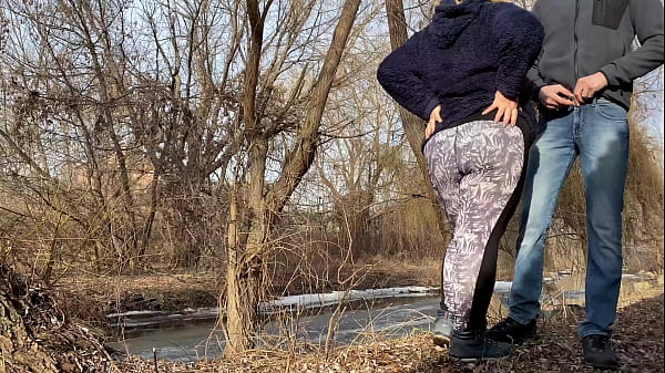 Mother-in-law in leggings gently holds my cock during pissing and sucks just great on the street 