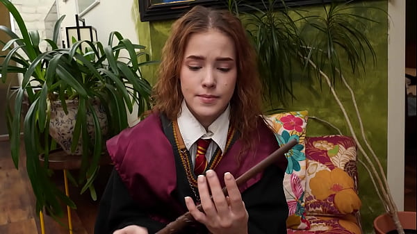 Harry Potter fucks Hermione with his magic wand