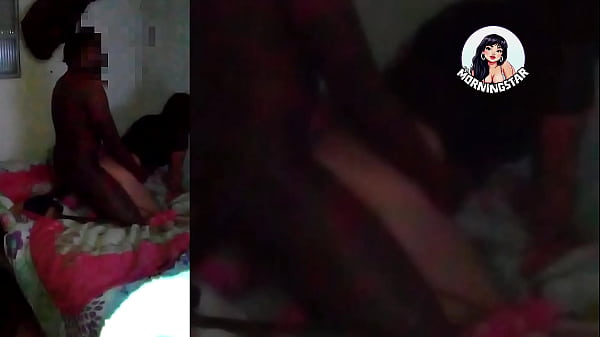 "O Corno S&oacute; Assiste Enquanto o Neg&atilde;o Mete no Pelo na Esposa"