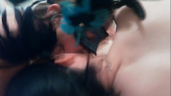 Two sluts sucking one cock