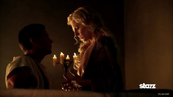 Viva Bianca - Spartacus: Vengeance E01 (2012)