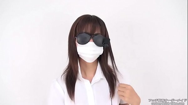 Women rub the hair, sound fetish