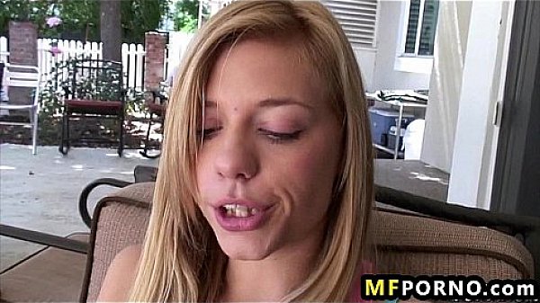 Nicole Ray puts carrots in her pussy and masturbates in the car 1