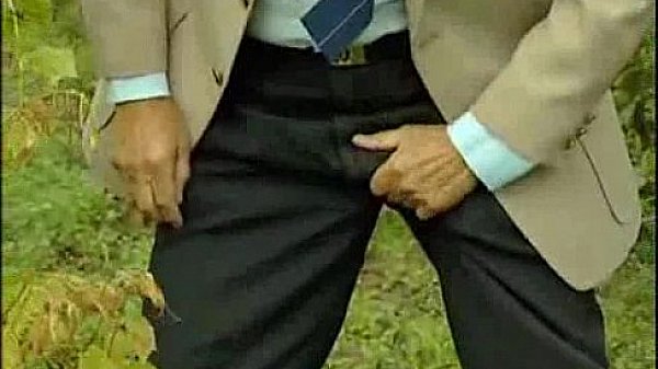 Old guy banged young girl outdoor