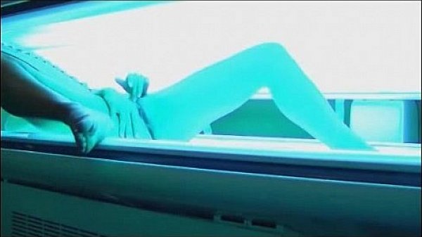 Big tit amateur masturbating on a tanning bed404[11]