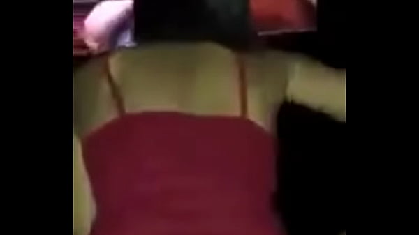 Safada n&atilde;o aguentou