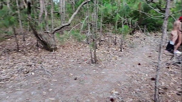 Drone flagra casal transando 