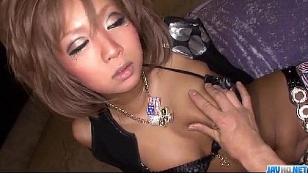 Riku Hinano likes having hardcore sex on cam