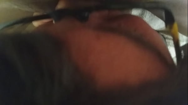 Rica mamada a una verga morena grande 