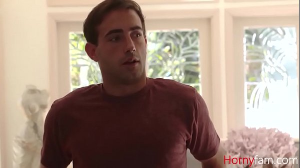 MILF Feeds Her Pussy To Stepnephew