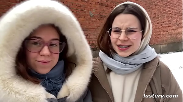 Lustery Couple Anca & Daniella Exotic Dancing Before Fucking