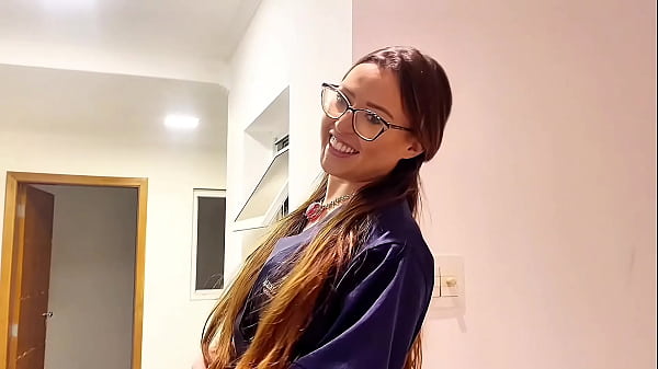 Ela ficou com medo mas acabou me dando o cuzinho ! 