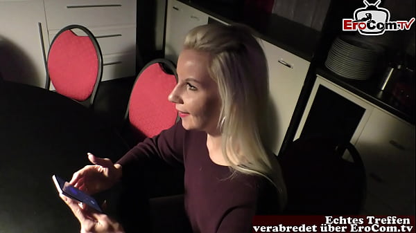 Reales Sexdate &auml;hnlich tinder mit deutscher blondine 