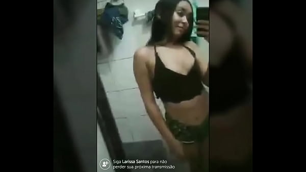 Novinha linda no Periscope 