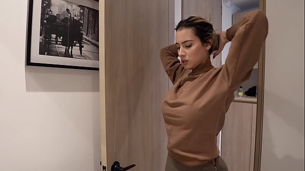 Cita a Ciegas con Sister Hong- AmbarPrada