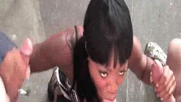 White Gang Gets Ebony Suck
